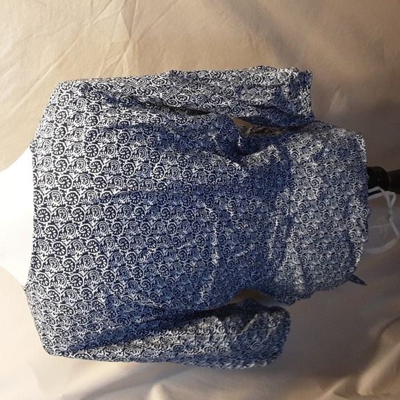 Talbot Floral Inspired Wrap Top SZ LG - Picture 4 of 6